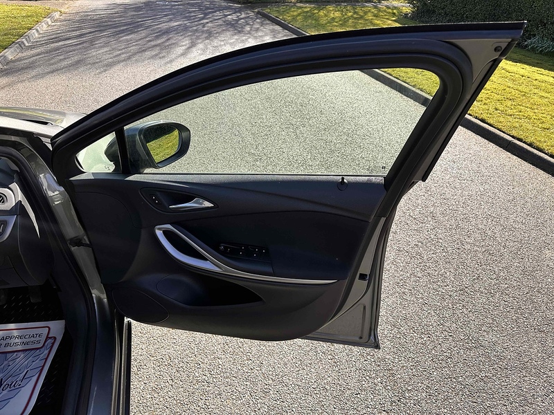 Vauxhall Turbo D Business Edition Nav Hatchback 1.5 Manual Diesel