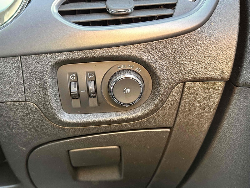 Vauxhall Turbo D Business Edition Nav Hatchback 1.5 Manual Diesel