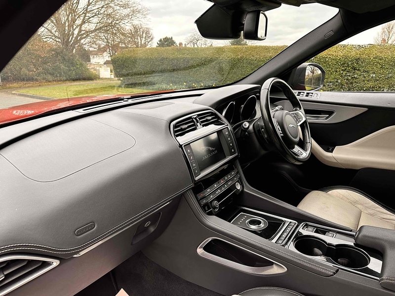 Jaguar D180 R-Sport SUV 2.0 Automatic Diesel