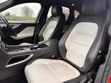 Jaguar F-PACE D180 R-Sport 