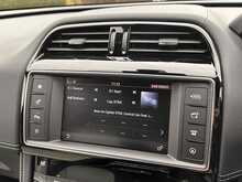 Jaguar F-PACE D180 R-Sport 