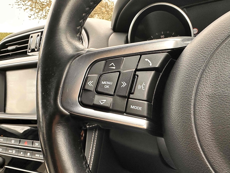 Jaguar D180 R-Sport SUV 2.0 Automatic Diesel