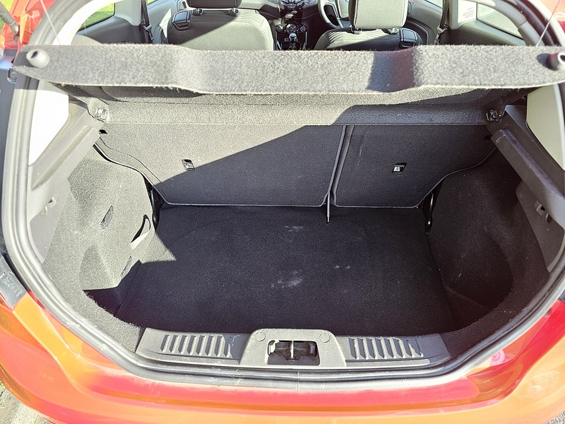 Ford T EcoBoost Zetec Hatchback 1.0 Manual Petrol