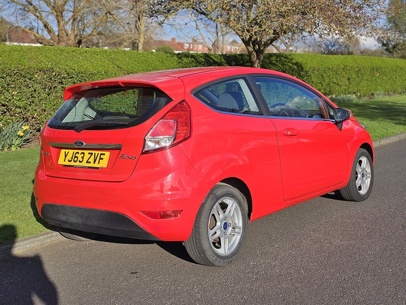 Ford T EcoBoost Zetec Hatchback 1.0 Manual Petrol