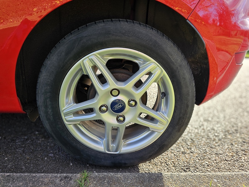 Ford T EcoBoost Zetec Hatchback 1.0 Manual Petrol