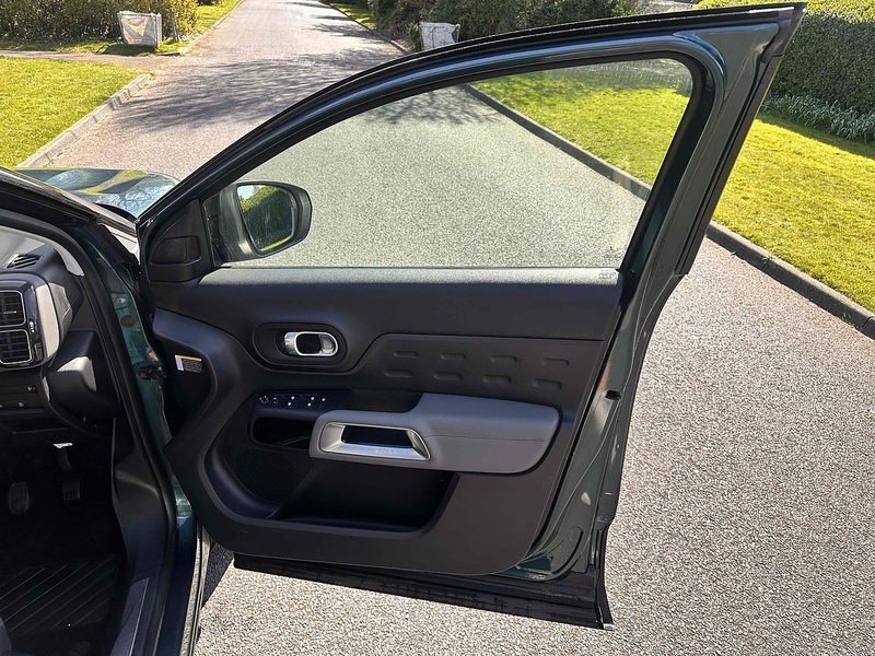 Citroen PureTech Flair SUV 1.2 Manual Petrol