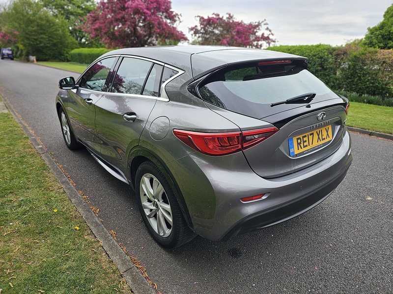 Infiniti T SE Hatchback 1.6 Manual Petrol