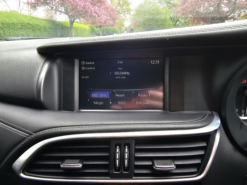 Infiniti T SE Hatchback 1.6 Manual Petrol