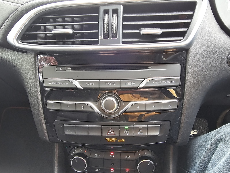 Infiniti T SE Hatchback 1.6 Manual Petrol