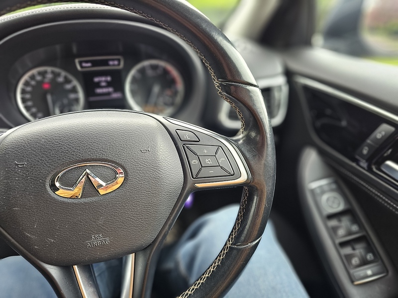 Infiniti T SE Hatchback 1.6 Manual Petrol