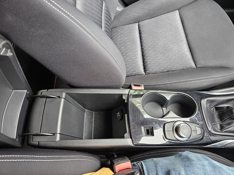 Infiniti T SE Hatchback 1.6 Manual Petrol