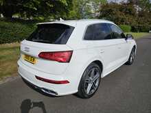Audi SQ5 TFSI V6 