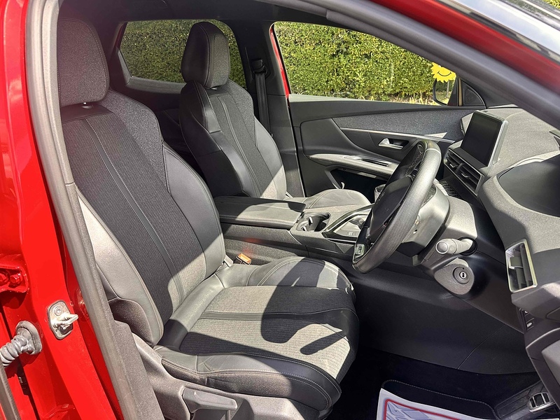 Peugeot PureTech GT Line SUV 1.2 Manual Petrol