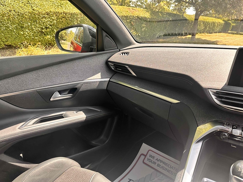 Peugeot PureTech GT Line SUV 1.2 Manual Petrol