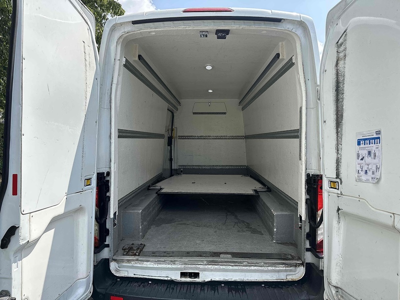 Ford 350 EcoBlue Panel Van 2.0 Manual Diesel