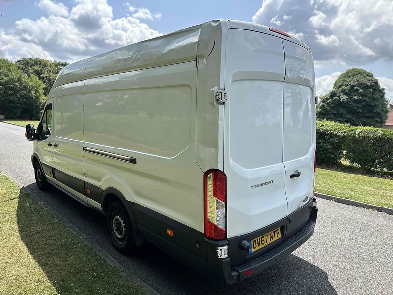 Ford 350 EcoBlue Panel Van 2.0 Manual Diesel