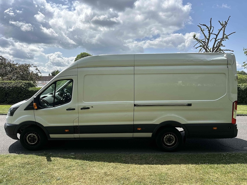 Ford 350 EcoBlue Panel Van 2.0 Manual Diesel