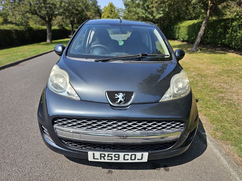Peugeot Urban Hatchback 1.0 Manual Petrol