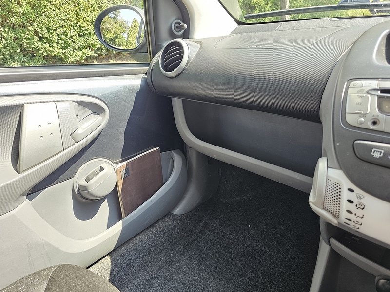 Peugeot Urban Hatchback 1.0 Manual Petrol