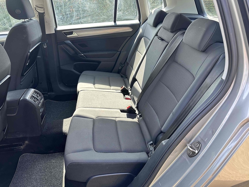 Volkswagen TDI BlueMotion Tech SE MPV 1.6 Manual Diesel