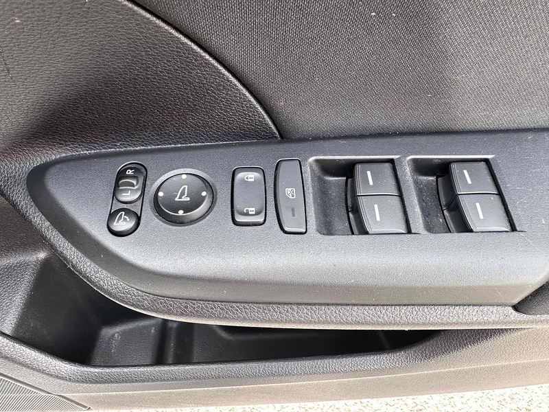 Honda VTEC Turbo SR Hatchback 1.0 Manual Petrol