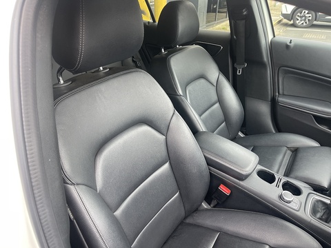 1.6 GLA200 SE (Executive) SUV 5dr Petrol Manual Euro 6 (s/s) (156 ps)