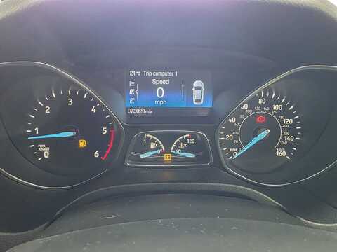 1.5 TDCi Zetec Hatchback 5dr Diesel Manual Euro 6 (s/s) (120 ps)