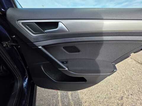 1.4 TSI BlueMotion Tech Match Hatchback 5dr Petrol Manual Euro 5 (s/s) (122 ps)