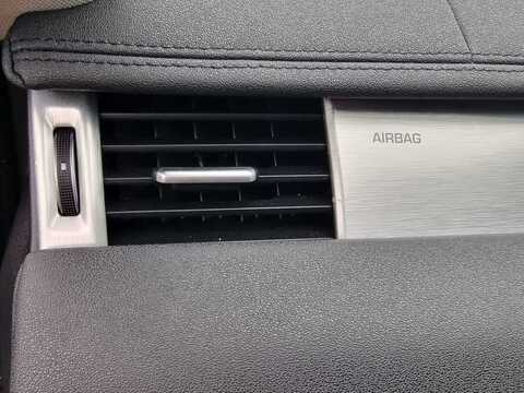 2.0 TD4 SE Tech SUV 5dr Diesel Manual 4WD Euro 6 (s/s) (180 ps)