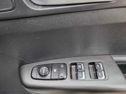 1.6 GDi 1 SUV 5dr Petrol Manual Euro 6 (130 bhp)