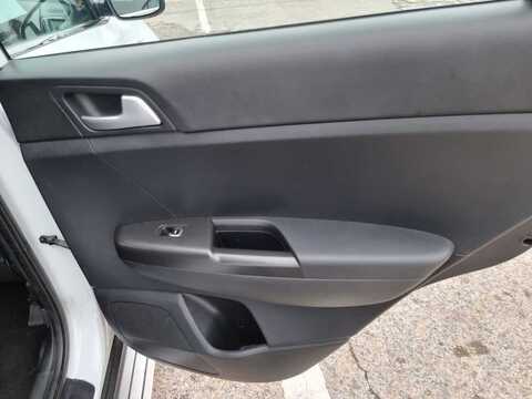 1.6 GDi 1 SUV 5dr Petrol Manual Euro 6 (130 bhp)