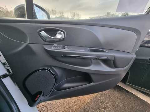 1.5 dCi Dynamique Nav Hatchback 5dr Diesel Manual Euro 6 (s/s) (90 ps)