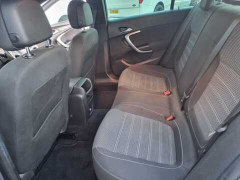 1.6 CDTi SRi VX Line Nav Hatchback 5dr Diesel Manual Euro 6 (s/s) (136 ps)