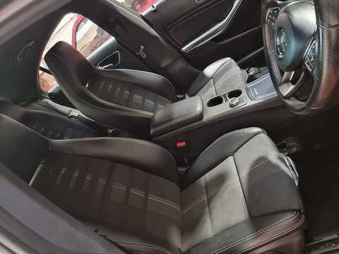 2.1 CLA200d Sport Coupe 4dr Diesel 7G-DCT Euro 6 (s/s) (136 ps)