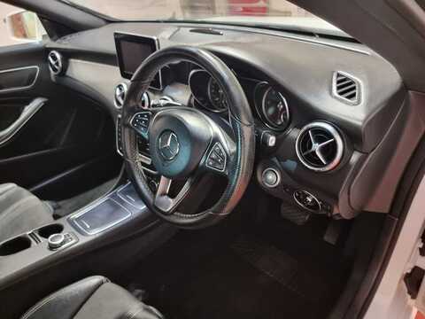 2.1 CLA200d Sport Coupe 4dr Diesel 7G-DCT Euro 6 (s/s) (136 ps)