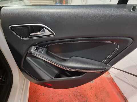 2.1 CLA200d Sport Coupe 4dr Diesel 7G-DCT Euro 6 (s/s) (136 ps)