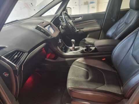 2.0 EcoBlue ST-Line MPV 5dr Diesel Manual Euro 6 (s/s) (190 ps)