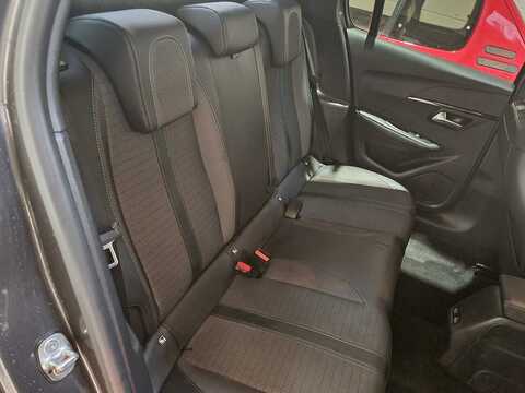 1.2 PureTech Allure Hatchback 5dr Petrol Manual Euro 6 (s/s) (100 ps)