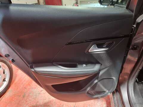 1.2 PureTech Allure Hatchback 5dr Petrol Manual Euro 6 (s/s) (100 ps)