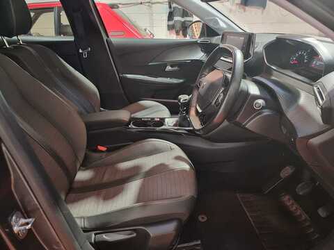 1.2 PureTech Allure Hatchback 5dr Petrol Manual Euro 6 (s/s) (100 ps)