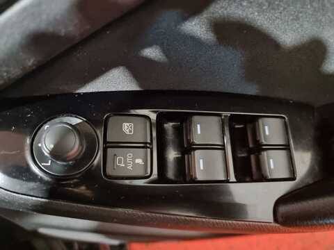 2.0 SKYACTIV-G Sport Nav Hatchback 5dr Petrol Auto Euro 5 (s/s) (120 ps)