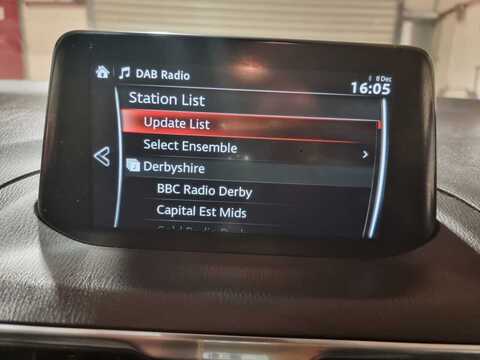 2.0 SKYACTIV-G Sport Nav Hatchback 5dr Petrol Auto Euro 5 (s/s) (120 ps)