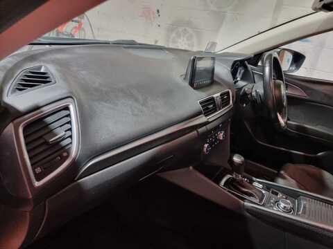 2.0 SKYACTIV-G Sport Nav Hatchback 5dr Petrol Auto Euro 5 (s/s) (120 ps)