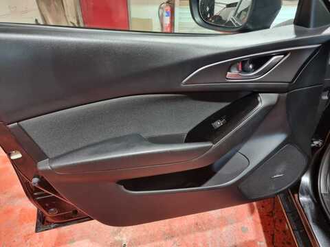 2.0 SKYACTIV-G Sport Nav Hatchback 5dr Petrol Auto Euro 5 (s/s) (120 ps)