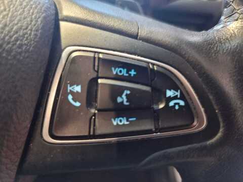 2.0 TDCi EcoBlue Zetec SUV 5dr Diesel Powershift AWD Euro 6 (s/s) (150 ps)