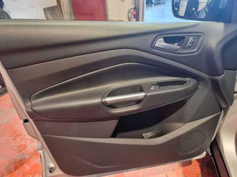 2.0 TDCi EcoBlue Zetec SUV 5dr Diesel Powershift AWD Euro 6 (s/s) (150 ps)