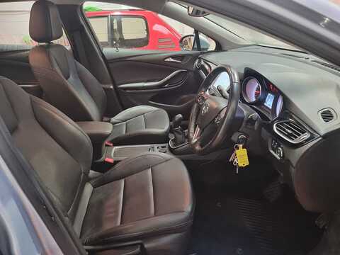 1.4i Turbo Elite Nav Hatchback 5dr Petrol Manual Euro 6 (150 ps)