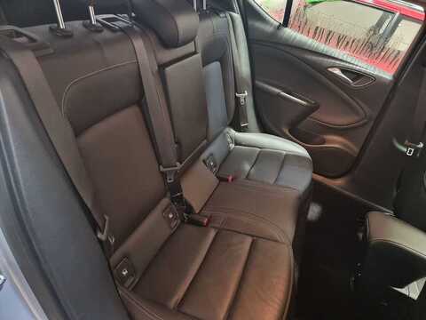 1.4i Turbo Elite Nav Hatchback 5dr Petrol Manual Euro 6 (150 ps)