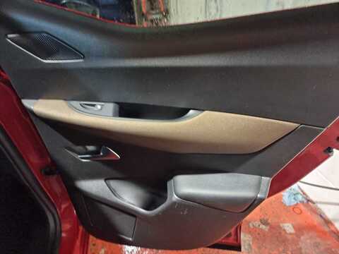 1.2 PureTech Prestige Crossback 5dr Petrol EAT8 Euro 6 (s/s) (130 ps)