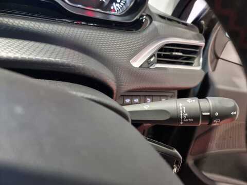 1.2 PureTech GPF GT Line SUV 5dr Petrol Manual Euro 6 (s/s) (130 ps)